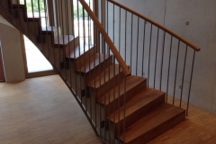 Treppe 32